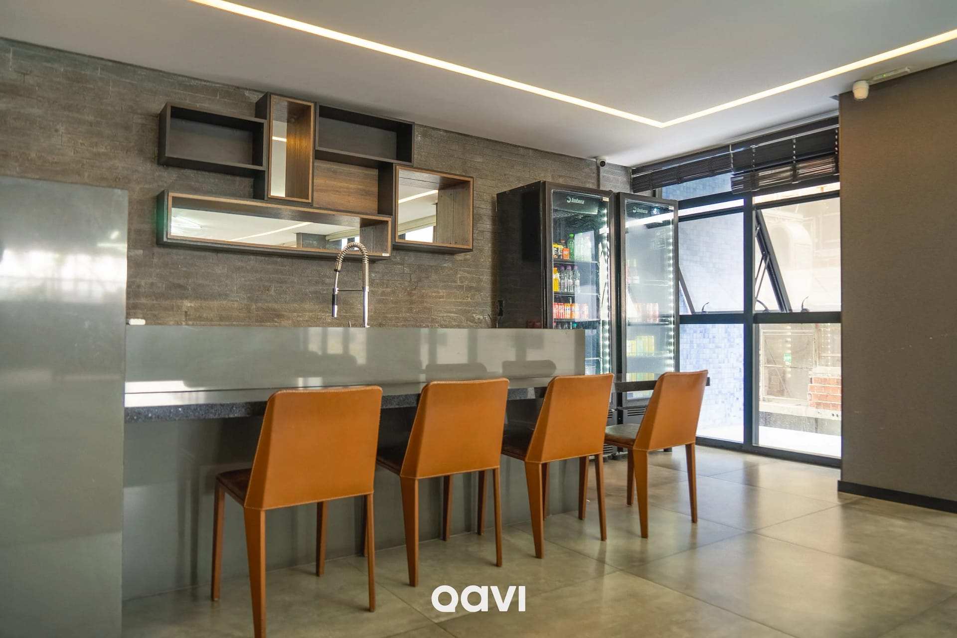 Lounge ou bar — Studio Edifício Time em Maceió by Qavi