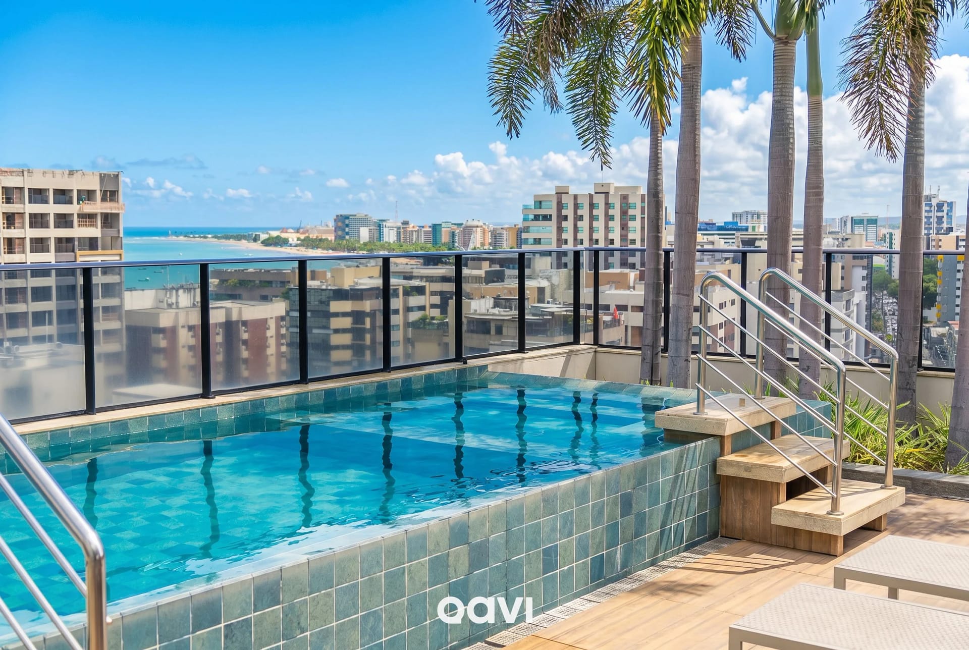 Piscina — Apartamento no Edifício Time em Maceió by Qavi