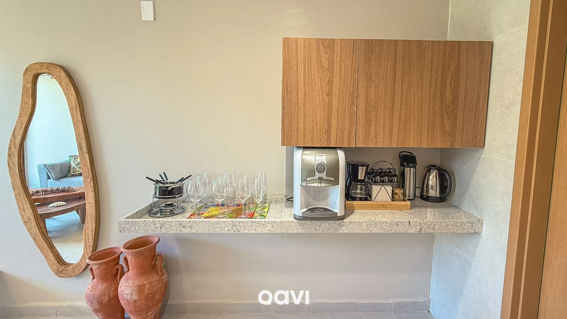 Kitchen or kitchenette — Apartamento Manah Milagres by Qavi