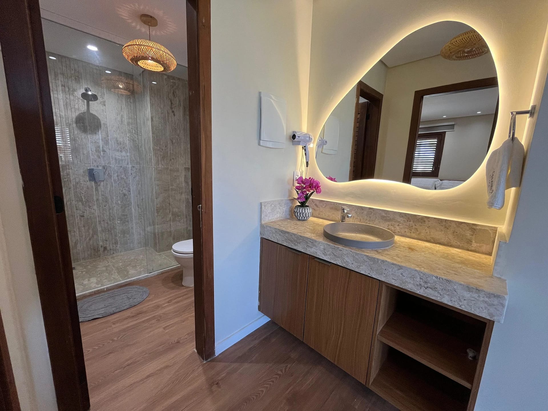 Baño — Chalé Cajueiro Vila Mar Resort by Qavi