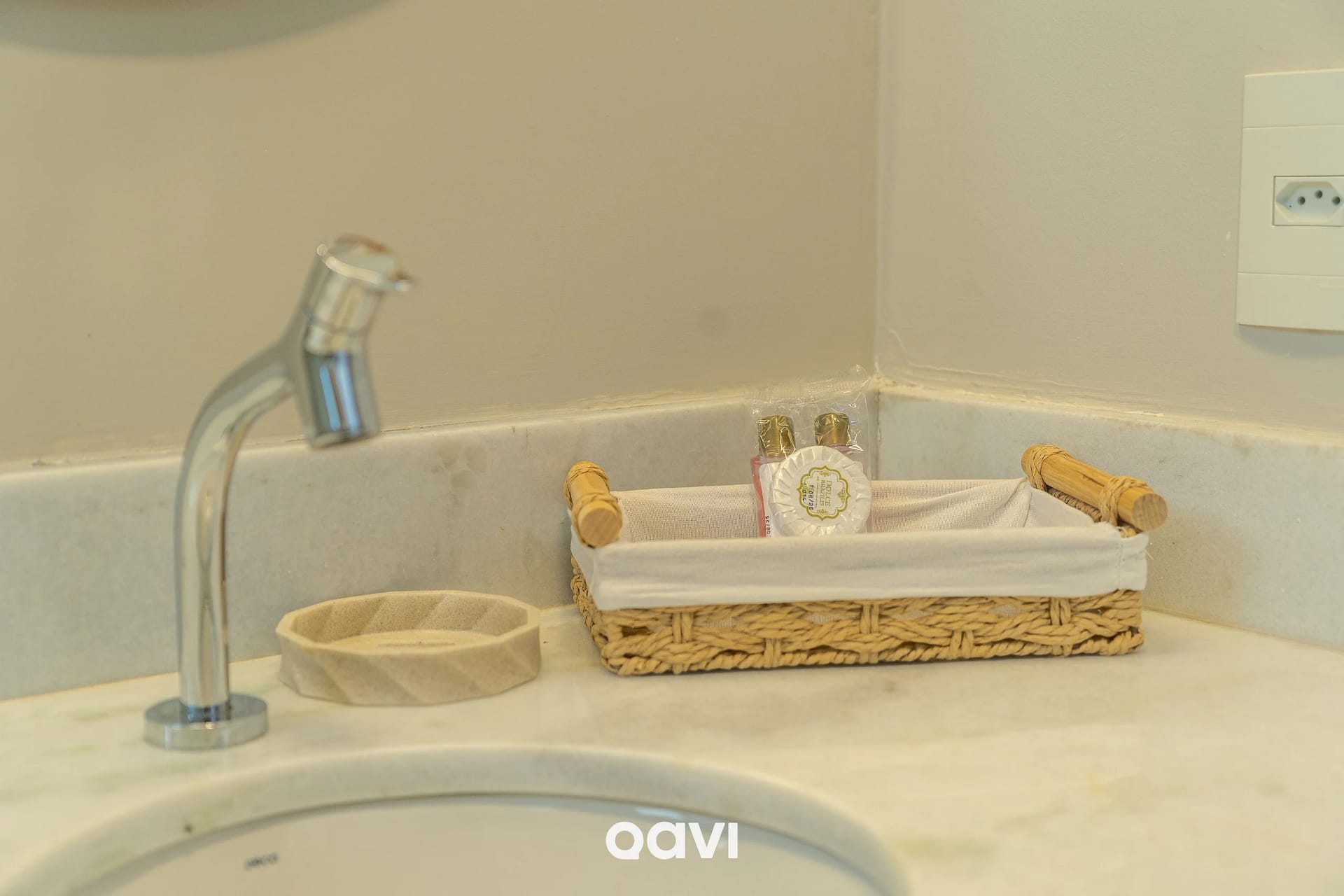 Toilet — Casa Oriah Milagres by Qavi