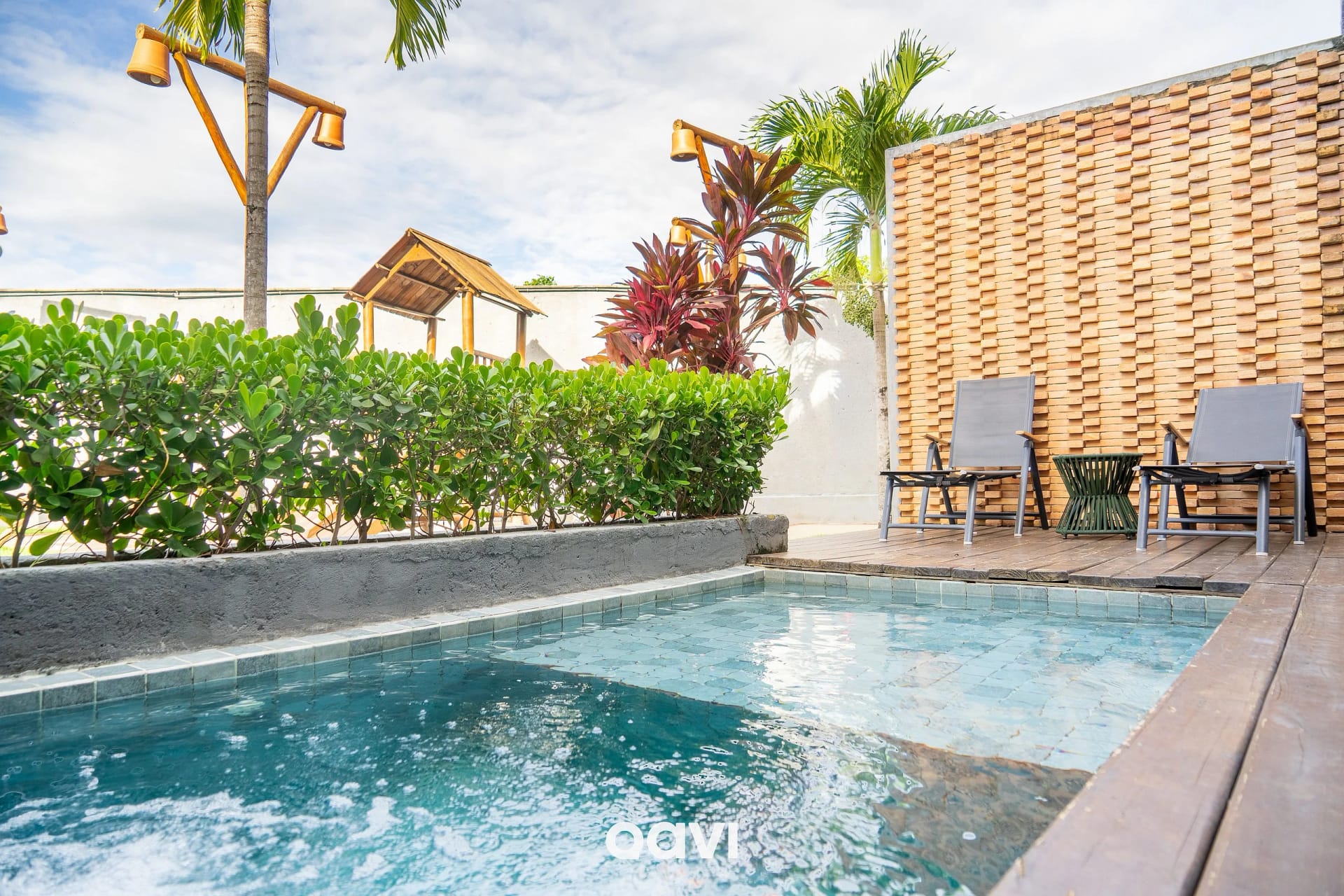 Piscina — Casa Piscina Privativa Villa Sapê Milagres by Qavi