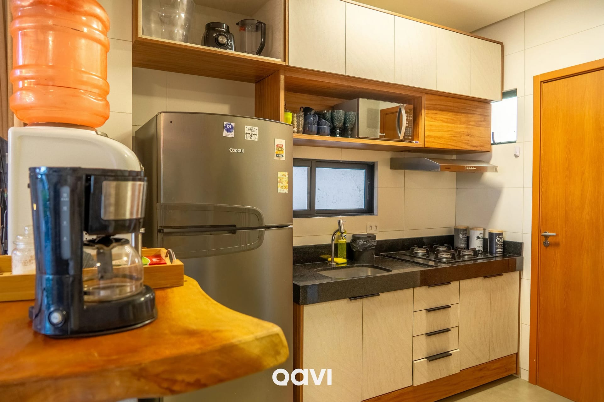 Cozinha ou kitnet — Casa Piscina Privativa Villa Sapê Milagres by Qavi