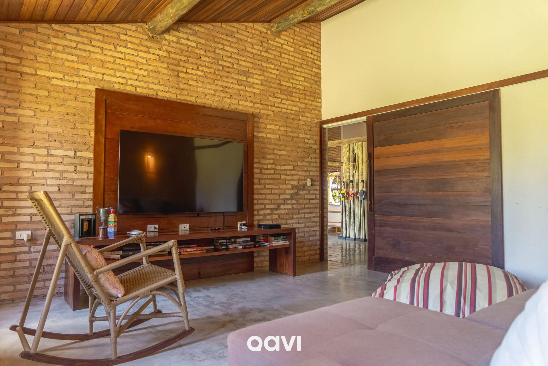 Sala de Estar — Casa Manatí Beira-Mar em Milagres by Qavi