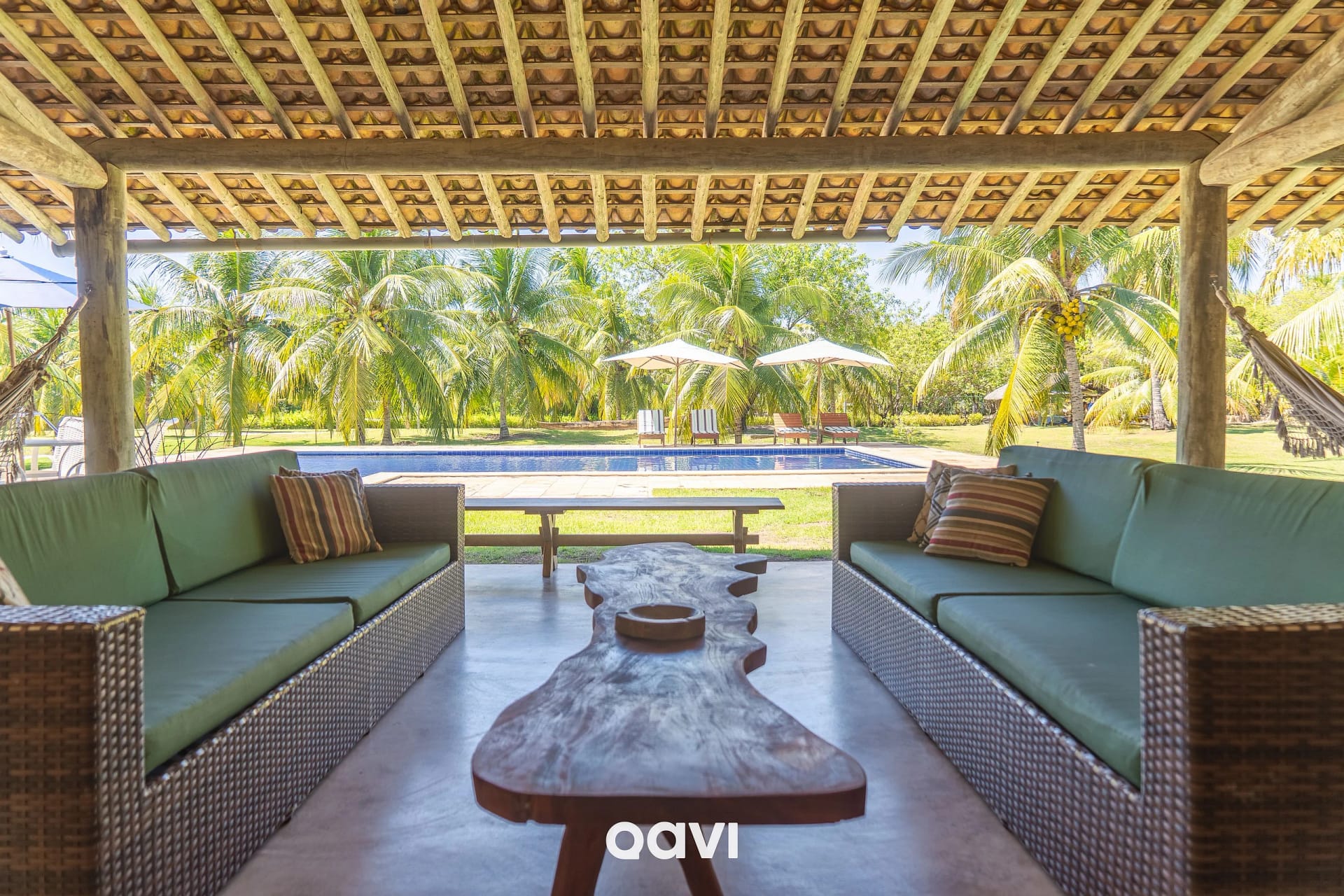 Área e instalações — Casa Manatí Beira-Mar em Milagres by Qavi