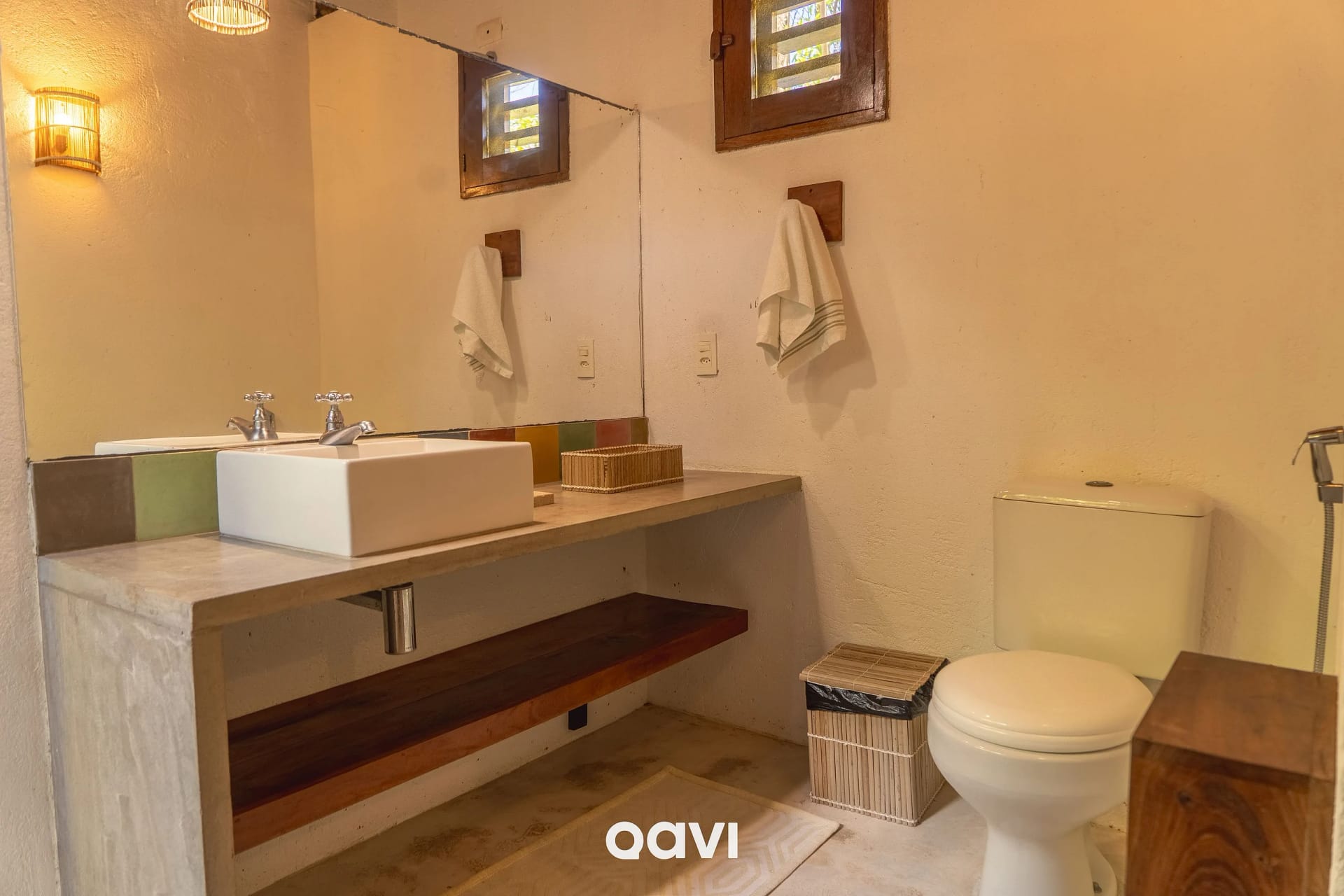 Toilet — Casa com Piscina Manatí Milagres by Qavi