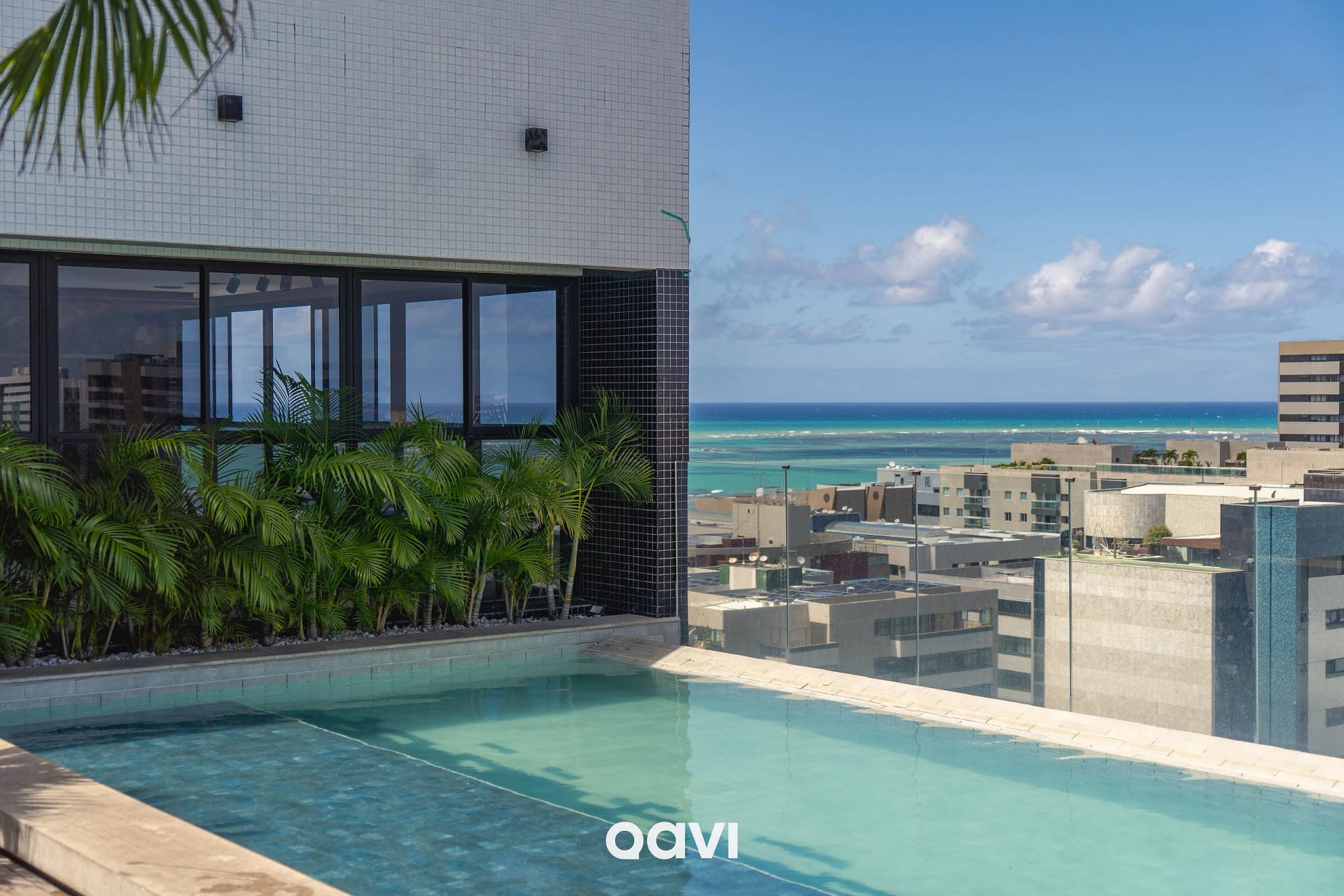 Swimming pool — Studio Sky Concept Maceió by Qavi