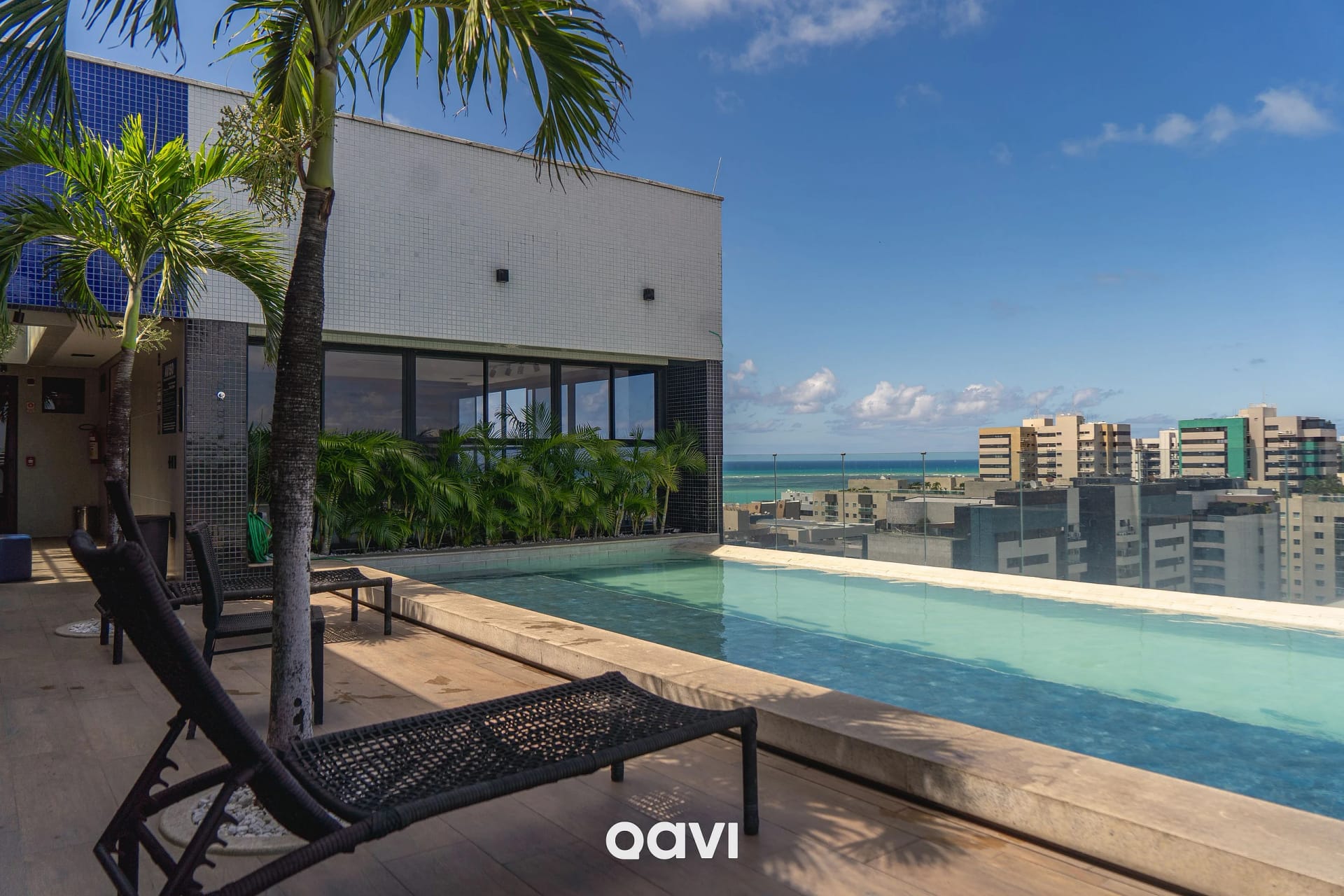 Swimming pool — Studio Sky Concept Maceió by Qavi