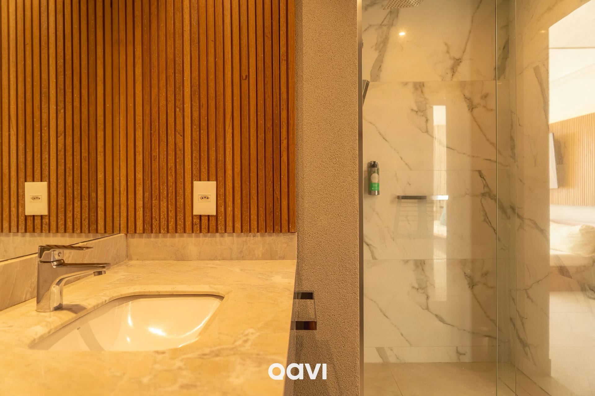 Quarto Superior Frente Piscina