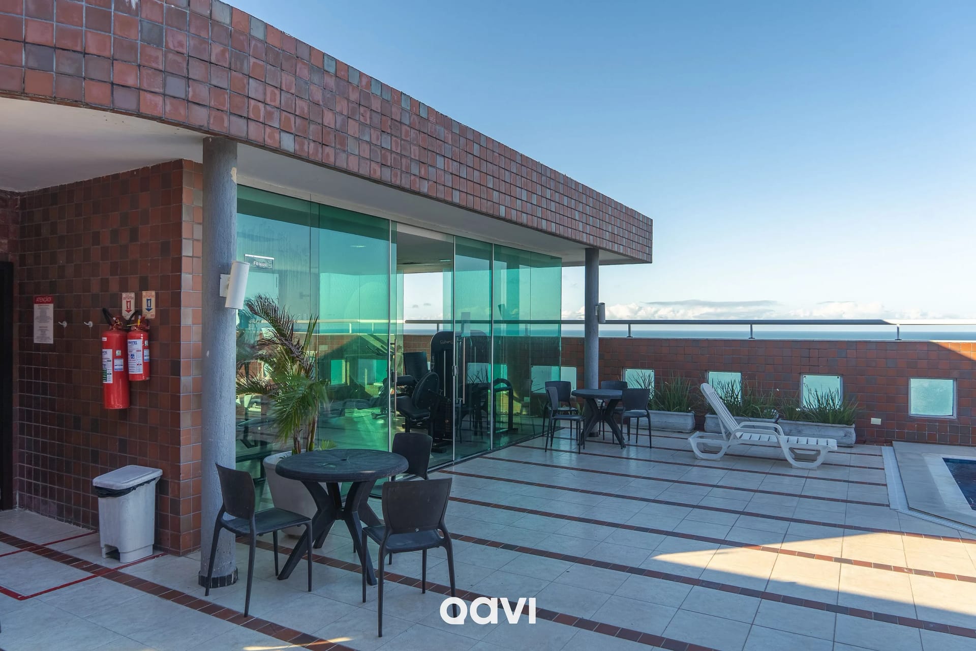 Gimnasio / Espacio Fitness — Flat em Petrópolis Vista Parcial Mar - Qavi