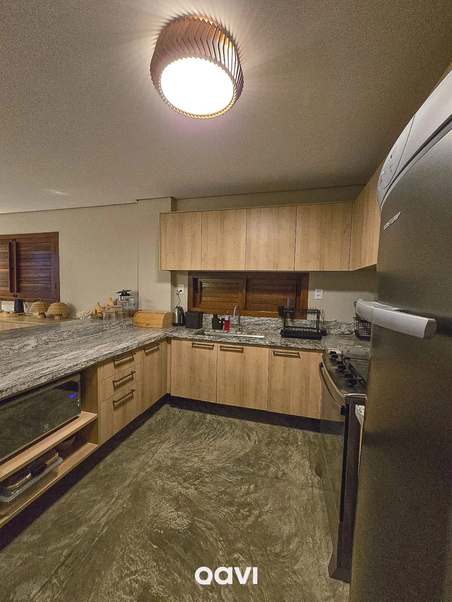 Kitchen or kitchenette — Chalé Jatobá Vila Mar Resort by Qavi
