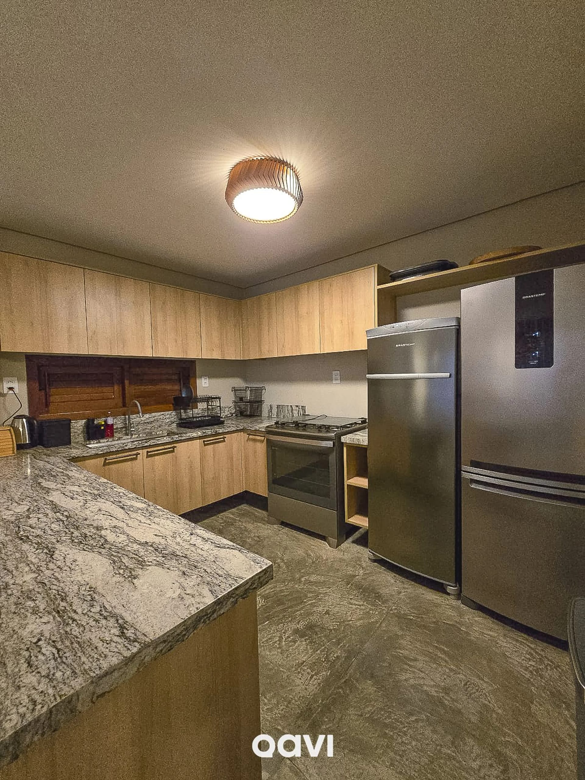 Kitchen or kitchenette — Chalé Jatobá Vila Mar Resort by Qavi