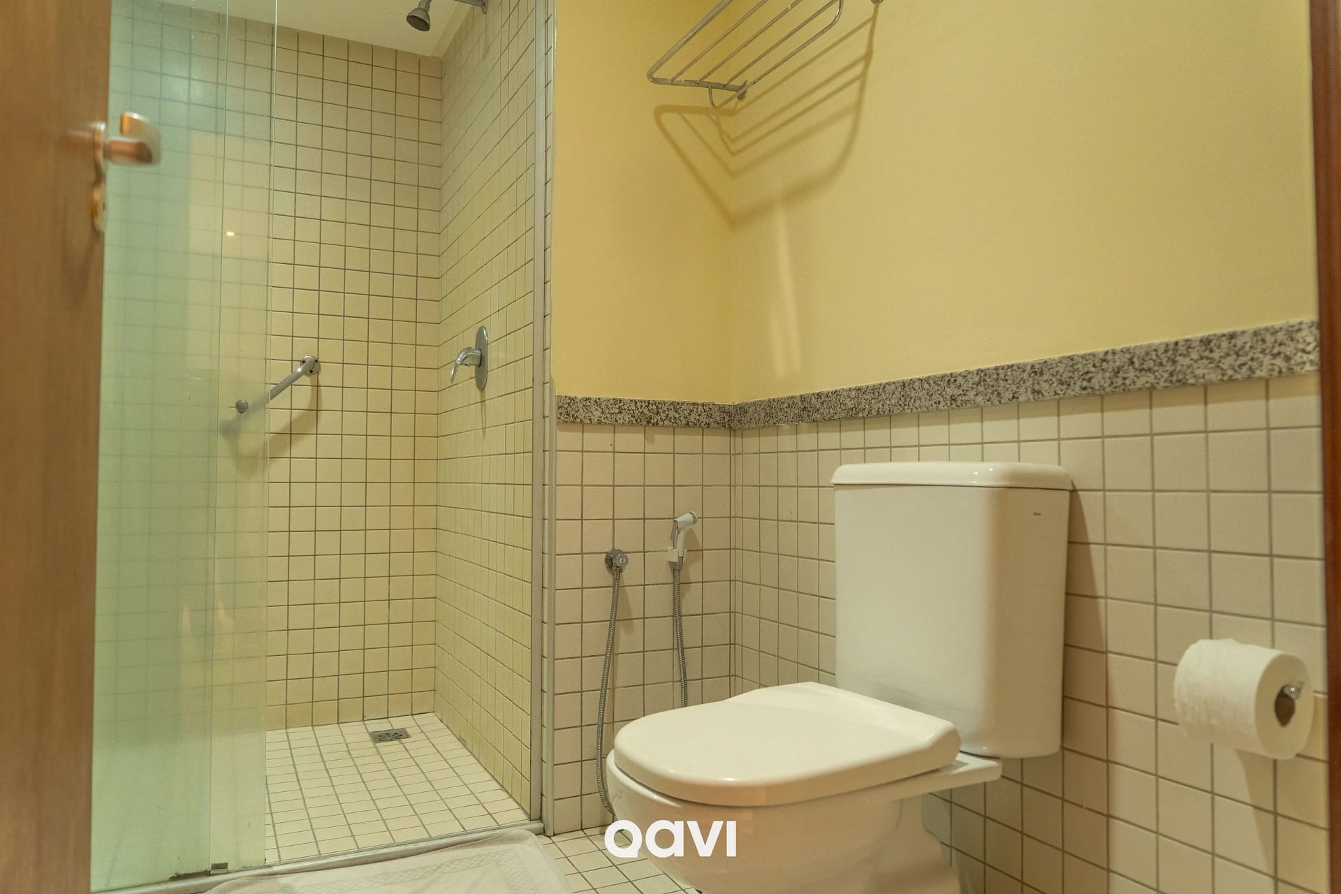 Baño — Flat em Petrópolis Vista Parcial Mar - Qavi