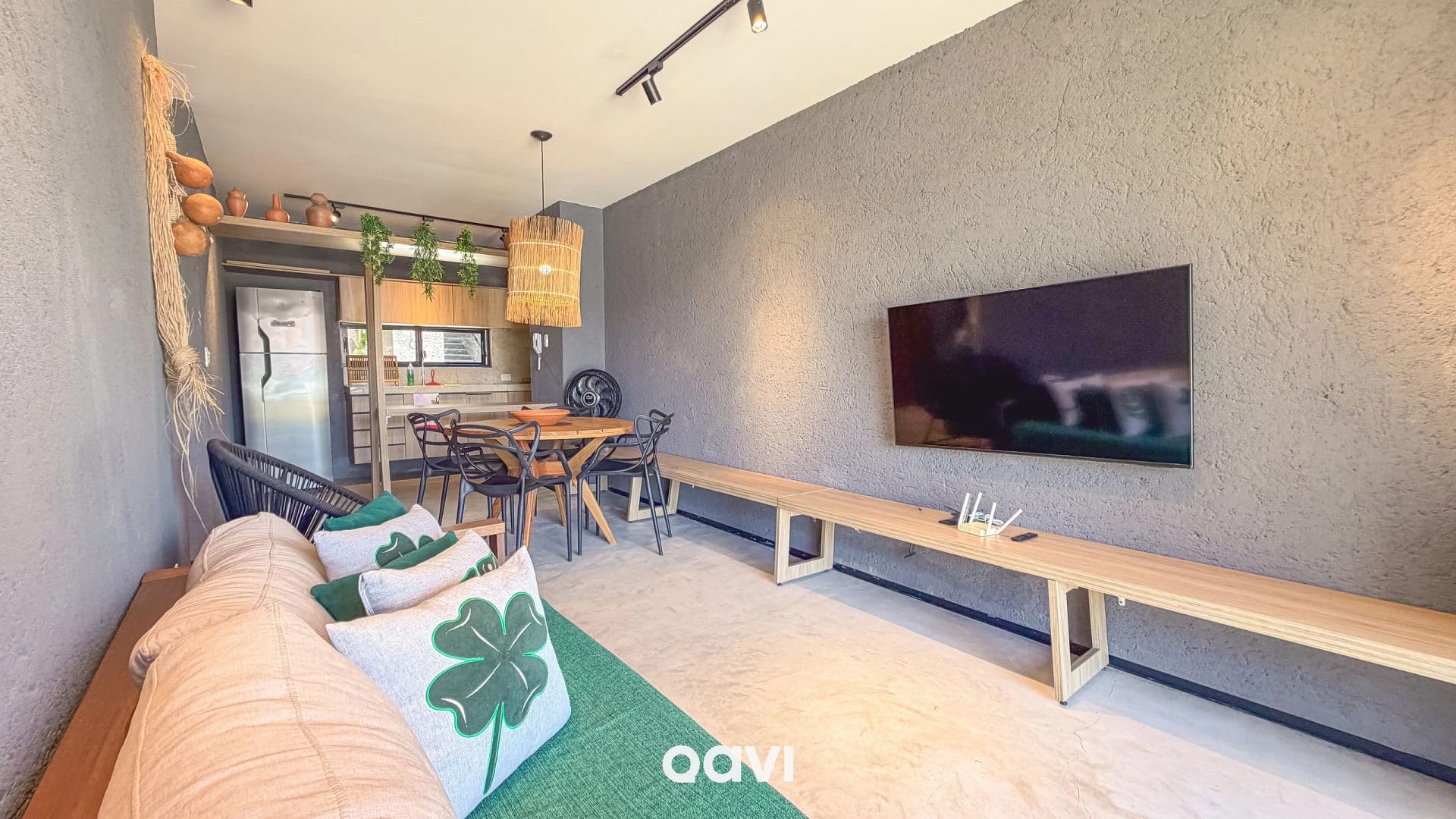 Sala de Estar — Villas Patacho Milagres F 001 by Qavi